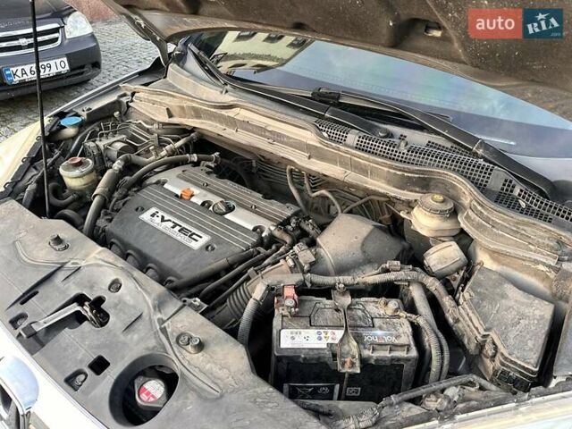 Серый Хонда СРВ, объемом двигателя 2.4 л и пробегом 212 тыс. км за 8900 $, фото 26 на Automoto.ua