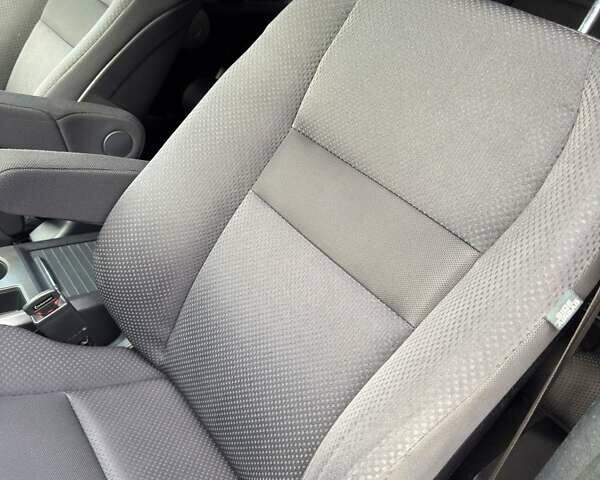 Сірий Хонда СРВ, об'ємом двигуна 2.2 л та пробігом 218 тис. км за 10950 $, фото 9 на Automoto.ua