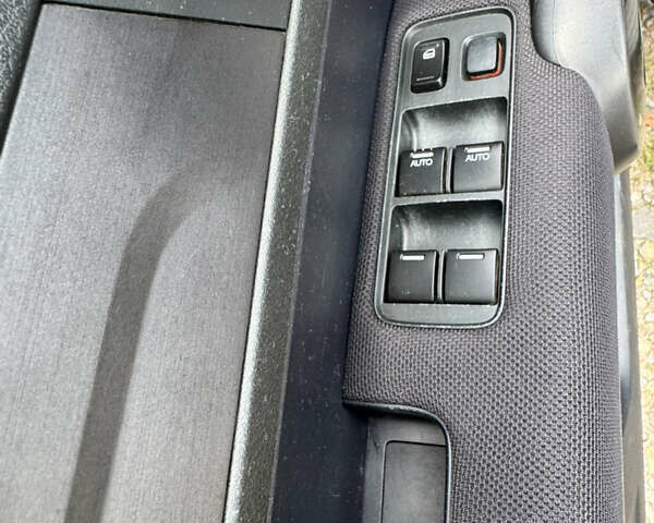 Сірий Хонда СРВ, об'ємом двигуна 2.36 л та пробігом 235 тис. км за 10500 $, фото 19 на Automoto.ua