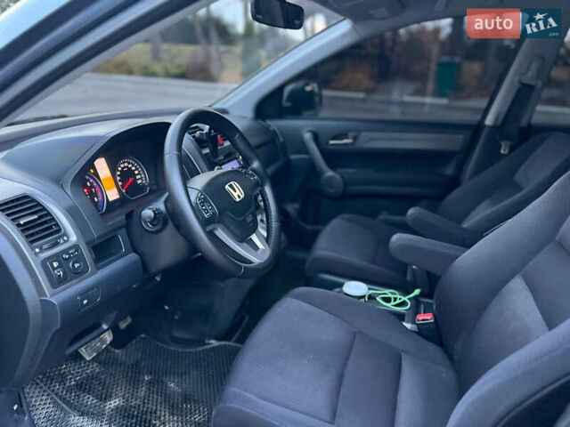 Серый Хонда СРВ, объемом двигателя 2 л и пробегом 268 тыс. км за 9999 $, фото 9 на Automoto.ua