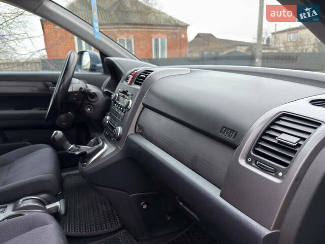 Сірий Хонда СРВ, об'ємом двигуна 2 л та пробігом 187 тис. км за 10950 $, фото 44 на Automoto.ua