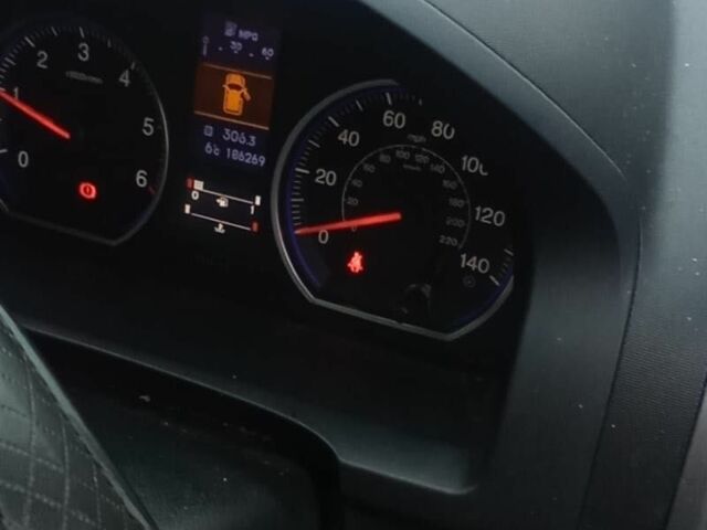 Сірий Хонда СРВ, об'ємом двигуна 2.2 л та пробігом 118 тис. км за 3796 $, фото 4 на Automoto.ua