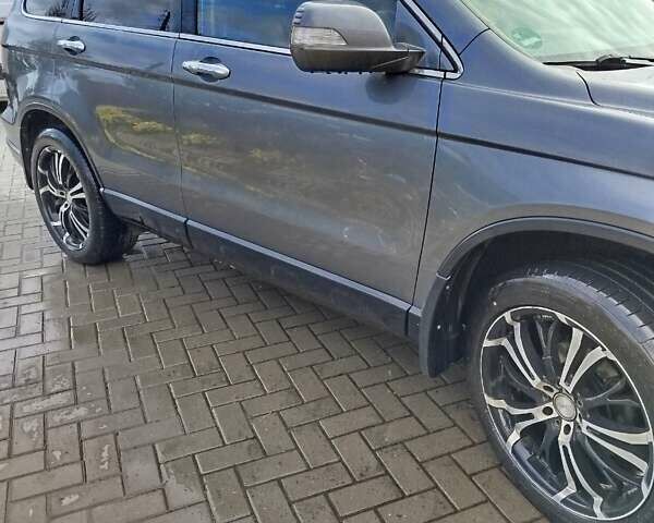 Серый Хонда СРВ, объемом двигателя 2.2 л и пробегом 232 тыс. км за 11300 $, фото 6 на Automoto.ua