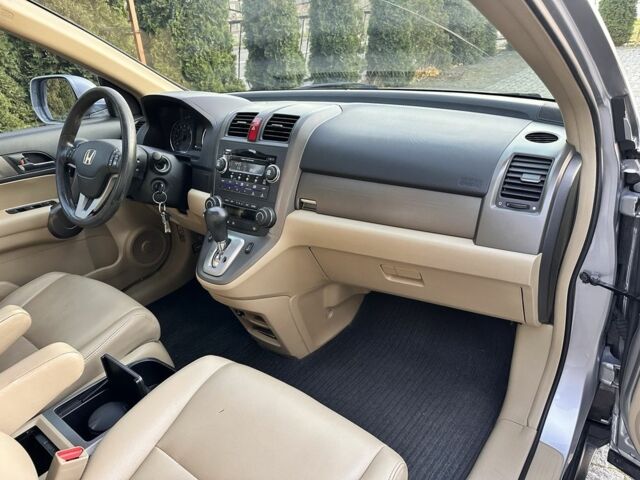 Серый Хонда СРВ, объемом двигателя 2.4 л и пробегом 212 тыс. км за 8900 $, фото 9 на Automoto.ua