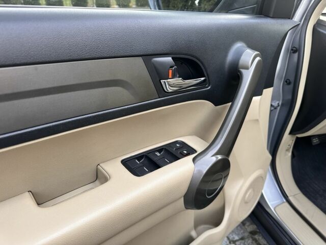 Серый Хонда СРВ, объемом двигателя 2.4 л и пробегом 212 тыс. км за 8900 $, фото 17 на Automoto.ua