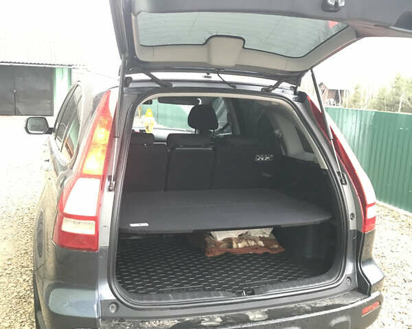 Серый Хонда СРВ, объемом двигателя 2.2 л и пробегом 323 тыс. км за 9500 $, фото 5 на Automoto.ua