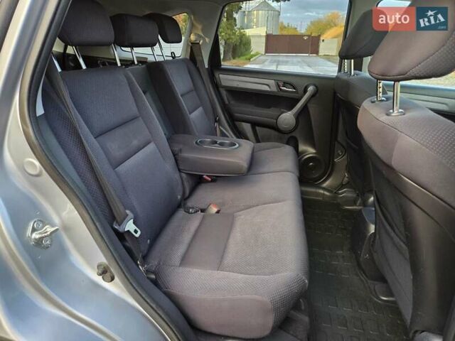 Хонда СРВ 2009 в Харькове на Automoto.ua Серый Хонда СРВ, объемом двигателя 2.2 л и пробегом 211 тыс. км за 11300 $, фото 30 на Automoto.ua