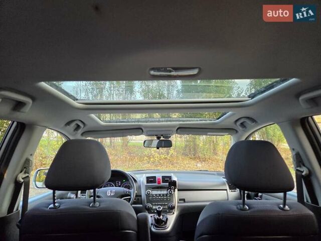 Хонда СРВ 2009 в Харькове на Automoto.ua Серый Хонда СРВ, объемом двигателя 2.2 л и пробегом 211 тыс. км за 11300 $, фото 29 на Automoto.ua