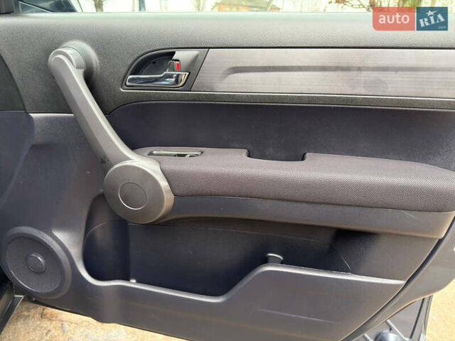 Сірий Хонда СРВ, об'ємом двигуна 2 л та пробігом 187 тис. км за 10950 $, фото 37 на Automoto.ua