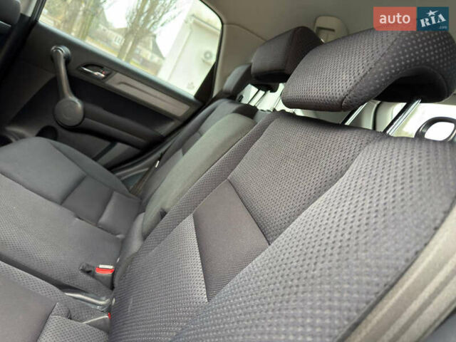 Сірий Хонда СРВ, об'ємом двигуна 2 л та пробігом 187 тис. км за 10950 $, фото 31 на Automoto.ua