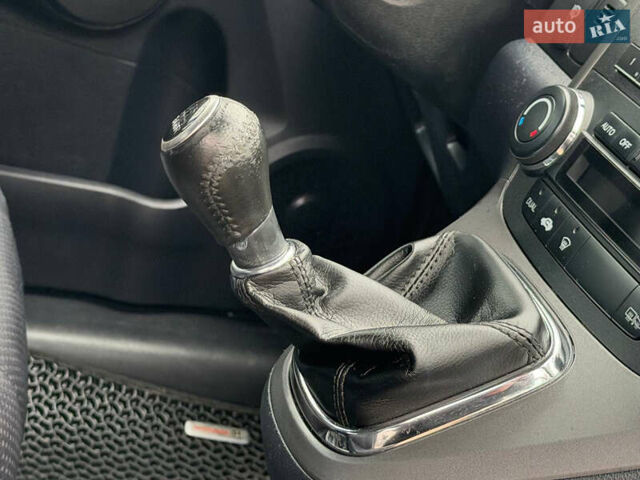 Сірий Хонда СРВ, об'ємом двигуна 2 л та пробігом 187 тис. км за 10950 $, фото 49 на Automoto.ua