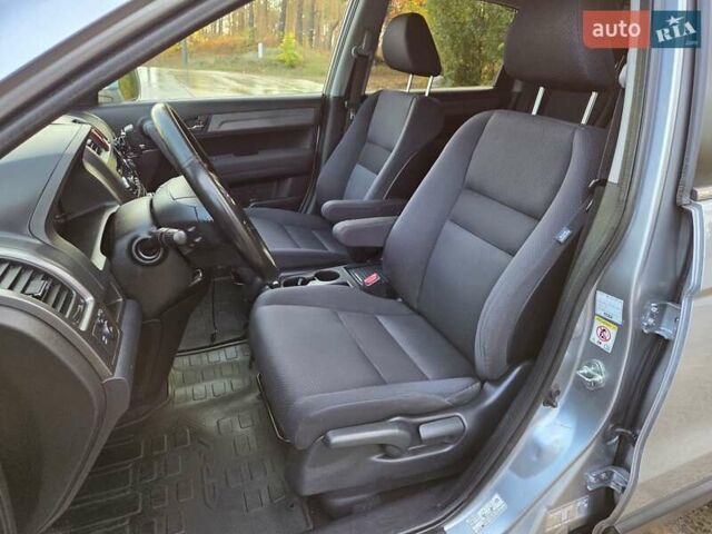 Хонда СРВ 2009 в Харькове на Automoto.ua Серый Хонда СРВ, объемом двигателя 2.2 л и пробегом 211 тыс. км за 11300 $, фото 27 на Automoto.ua