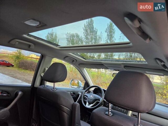 Хонда СРВ 2009 в Харькове на Automoto.ua Серый Хонда СРВ, объемом двигателя 2.2 л и пробегом 211 тыс. км за 11300 $, фото 36 на Automoto.ua