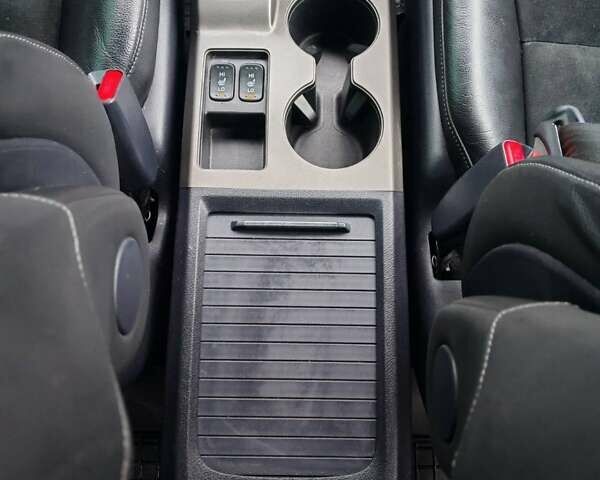 Серый Хонда СРВ, объемом двигателя 2.2 л и пробегом 251 тыс. км за 13700 $, фото 3 на Automoto.ua