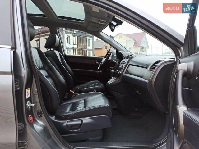 Серый Хонда СРВ, объемом двигателя 2.2 л и пробегом 175 тыс. км за 15450 $, фото 18 на Automoto.ua