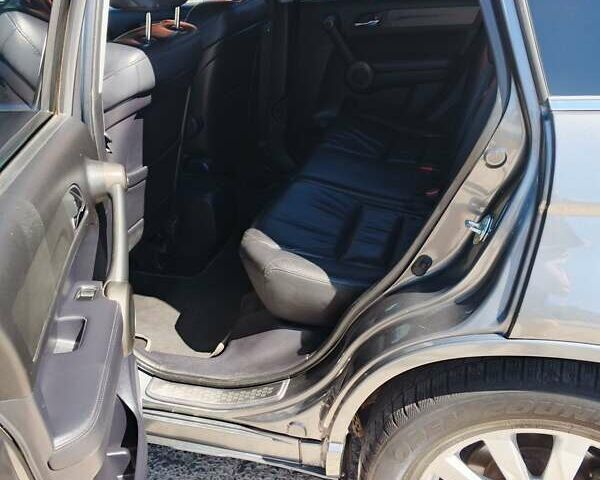 Серый Хонда СРВ, объемом двигателя 2.4 л и пробегом 213 тыс. км за 12500 $, фото 4 на Automoto.ua