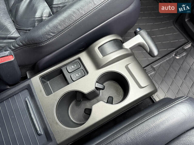 Сірий Хонда СРВ, об'ємом двигуна 2.2 л та пробігом 275 тис. км за 13850 $, фото 22 на Automoto.ua