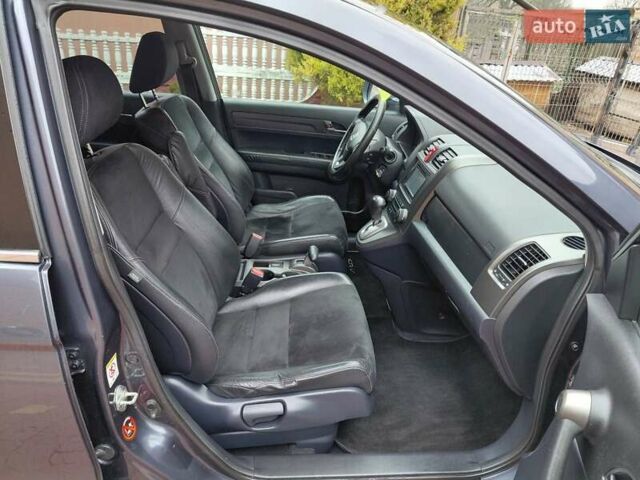 Серый Хонда СРВ, объемом двигателя 2.2 л и пробегом 275 тыс. км за 12400 $, фото 10 на Automoto.ua