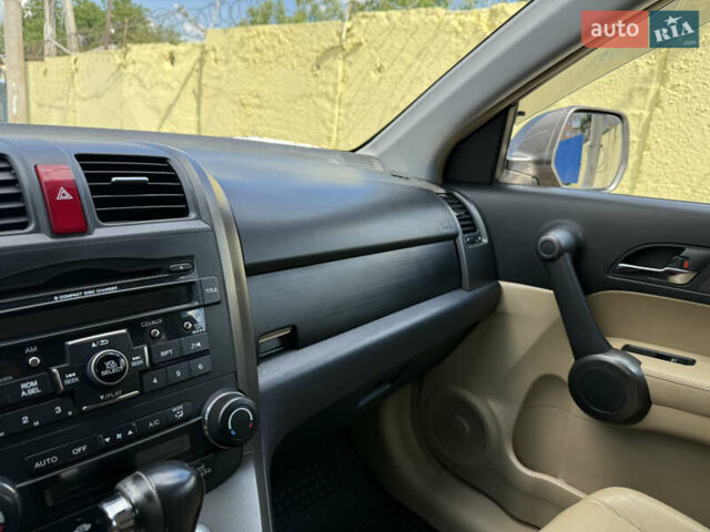 Серый Хонда СРВ, объемом двигателя 2.4 л и пробегом 160 тыс. км за 11000 $, фото 18 на Automoto.ua