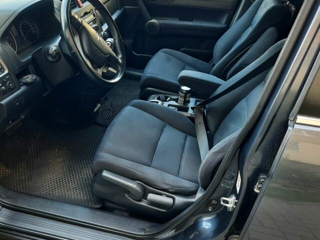 Серый Хонда СРВ, объемом двигателя 2.2 л и пробегом 265 тыс. км за 13000 $, фото 9 на Automoto.ua