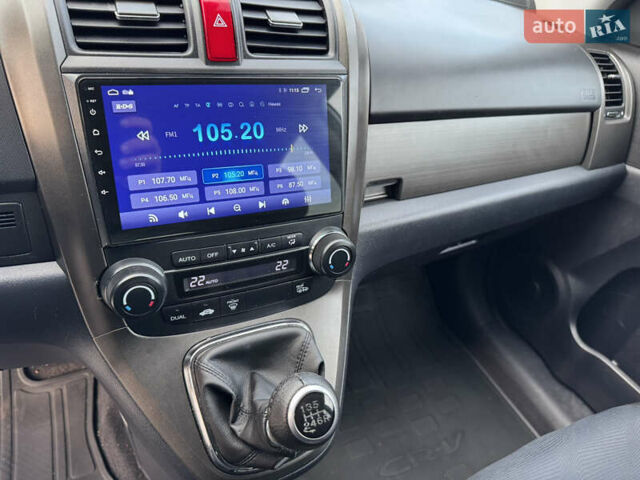 Серый Хонда СРВ, объемом двигателя 2.2 л и пробегом 246 тыс. км за 11850 $, фото 49 на Automoto.ua