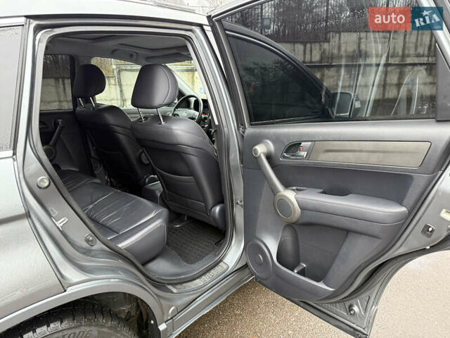 Сірий Хонда СРВ, об'ємом двигуна 2.2 л та пробігом 275 тис. км за 13850 $, фото 27 на Automoto.ua