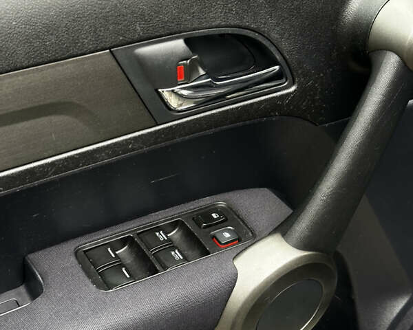 Серый Хонда СРВ, объемом двигателя 2.2 л и пробегом 243 тыс. км за 12100 $, фото 5 на Automoto.ua