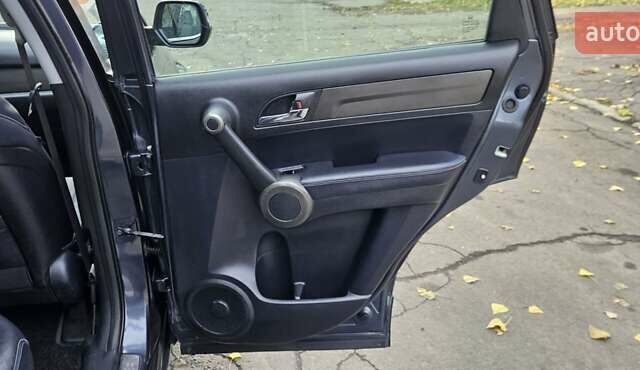 Сірий Хонда СРВ, об'ємом двигуна 2 л та пробігом 130 тис. км за 11300 $, фото 10 на Automoto.ua