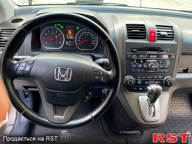 Сірий Хонда СРВ, об'ємом двигуна 2.4 л та пробігом 250 тис. км за 11500 $, фото 10 на Automoto.ua