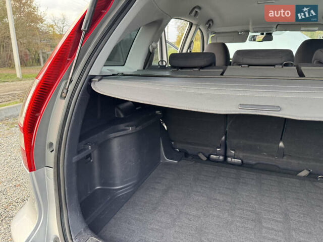 Серый Хонда СРВ, объемом двигателя 2.2 л и пробегом 246 тыс. км за 11850 $, фото 59 на Automoto.ua