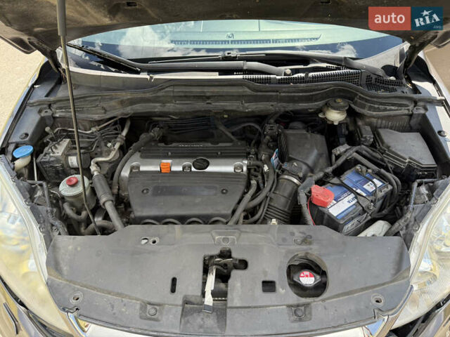 Серый Хонда СРВ, объемом двигателя 2.4 л и пробегом 160 тыс. км за 11000 $, фото 23 на Automoto.ua