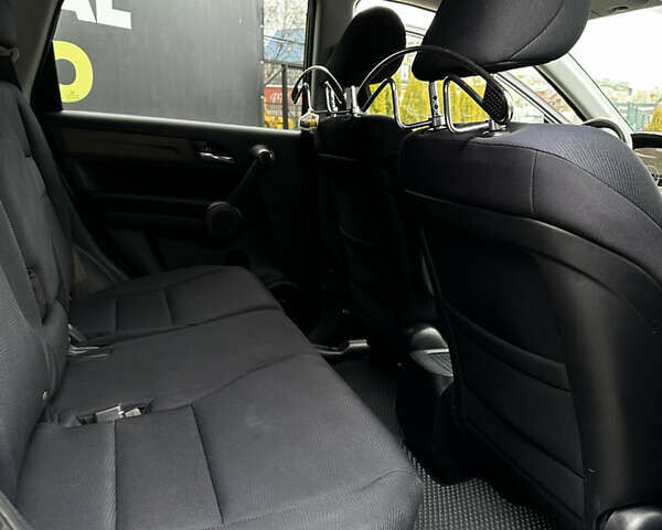 Серый Хонда СРВ, объемом двигателя 2.2 л и пробегом 243 тыс. км за 12100 $, фото 14 на Automoto.ua