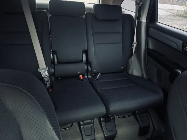 Сірий Хонда СРВ, об'ємом двигуна 2.4 л та пробігом 178 тис. км за 10800 $, фото 3 на Automoto.ua