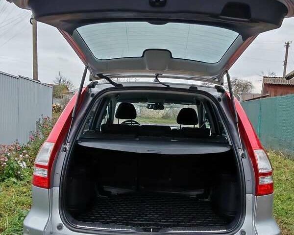 Серый Хонда СРВ, объемом двигателя 2.2 л и пробегом 251 тыс. км за 13700 $, фото 2 на Automoto.ua