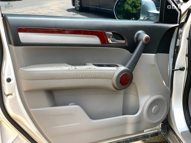 Серый Хонда СРВ, объемом двигателя 2.4 л и пробегом 128 тыс. км за 14390 $, фото 17 на Automoto.ua