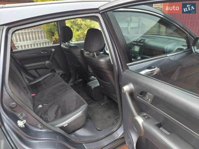 Серый Хонда СРВ, объемом двигателя 2.2 л и пробегом 275 тыс. км за 12400 $, фото 11 на Automoto.ua