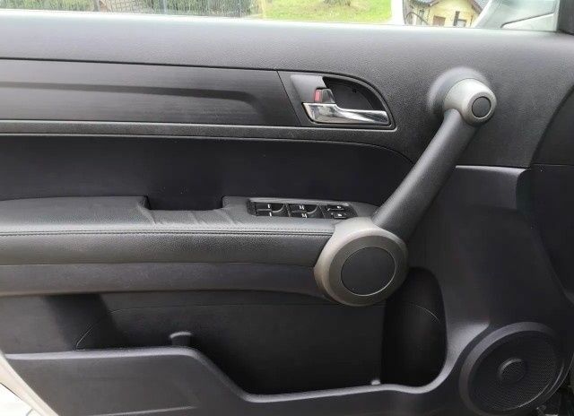 Серый Хонда СРВ, объемом двигателя 2 л и пробегом 180 тыс. км за 6800 $, фото 23 на Automoto.ua