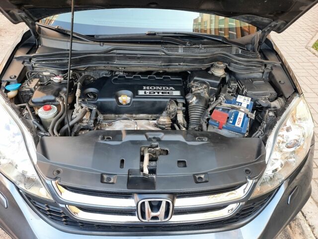 Серый Хонда СРВ, объемом двигателя 2.2 л и пробегом 265 тыс. км за 13000 $, фото 6 на Automoto.ua