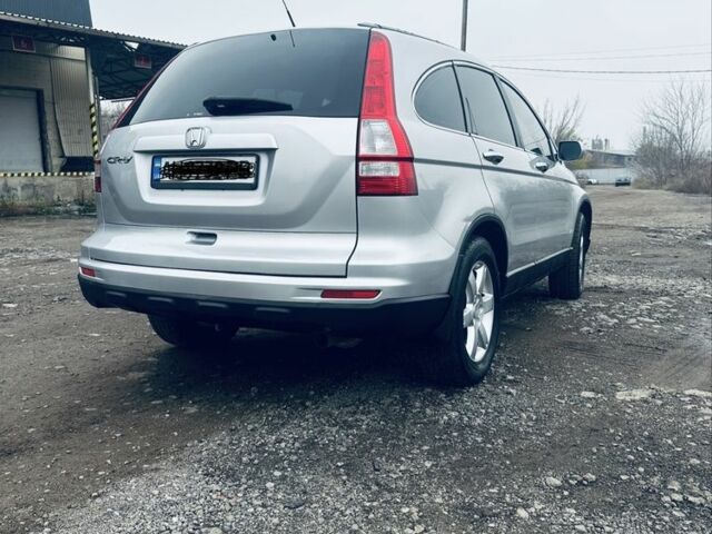 Сірий Хонда СРВ, об'ємом двигуна 2.4 л та пробігом 178 тис. км за 10800 $, фото 1 на Automoto.ua