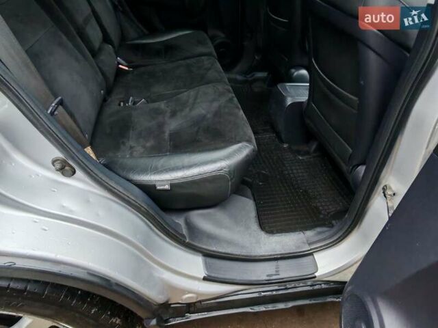 Серый Хонда СРВ, объемом двигателя 2.2 л и пробегом 251 тыс. км за 13700 $, фото 17 на Automoto.ua