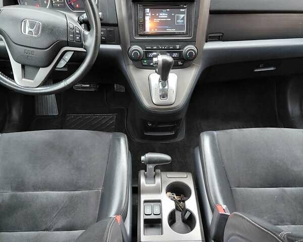 Серый Хонда СРВ, объемом двигателя 2.2 л и пробегом 275 тыс. км за 12400 $, фото 17 на Automoto.ua