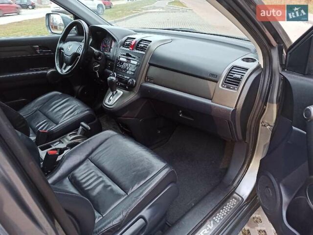 Серый Хонда СРВ, объемом двигателя 2.2 л и пробегом 175 тыс. км за 15450 $, фото 17 на Automoto.ua