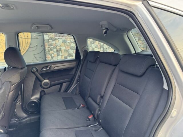 Хонда СРВ 2010 в Бердичеве на Automoto.ua Серый Хонда СРВ, объемом двигателя 2.2 л и пробегом 246 тыс. км за 11850 $, фото 16 на Automoto.ua