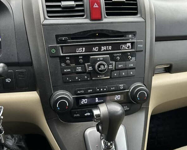 Серый Хонда СРВ, объемом двигателя 2 л и пробегом 175 тыс. км за 10500 $, фото 13 на Automoto.ua