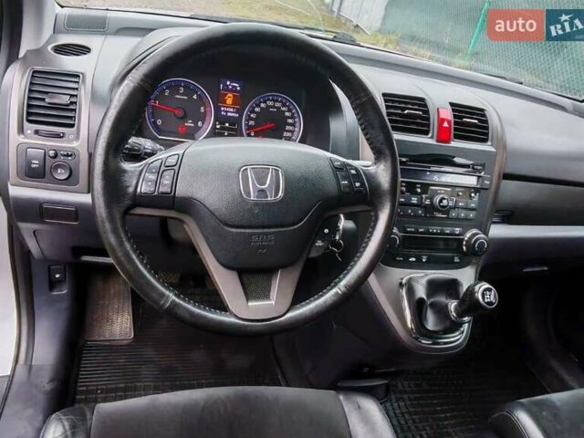 Серый Хонда СРВ, объемом двигателя 2.2 л и пробегом 251 тыс. км за 13700 $, фото 10 на Automoto.ua