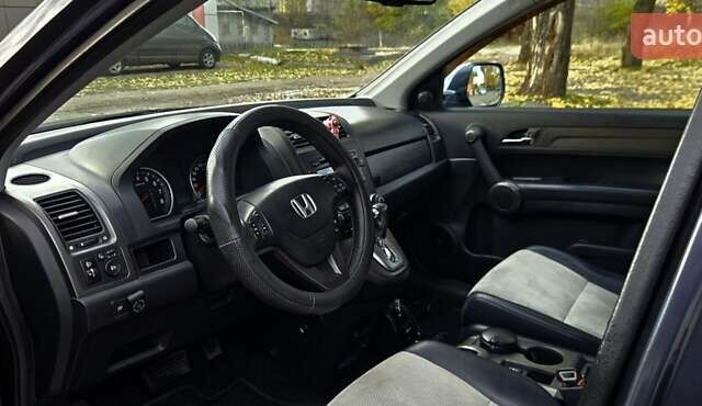 Серый Хонда СРВ, объемом двигателя 2 л и пробегом 135 тыс. км за 11300 $, фото 3 на Automoto.ua
