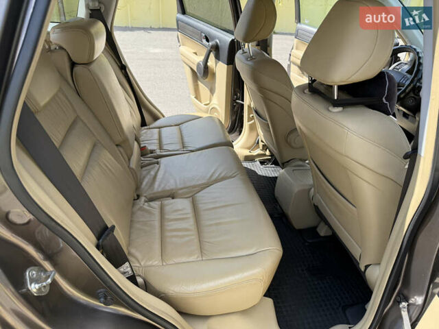 Серый Хонда СРВ, объемом двигателя 2.4 л и пробегом 160 тыс. км за 11000 $, фото 9 на Automoto.ua