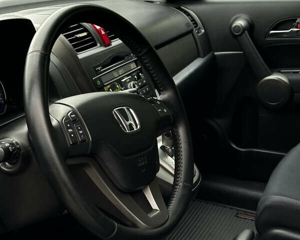 Серый Хонда СРВ, объемом двигателя 2.2 л и пробегом 243 тыс. км за 12100 $, фото 7 на Automoto.ua