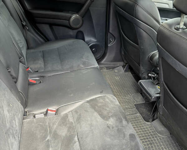 Сірий Хонда СРВ, об'ємом двигуна 2.35 л та пробігом 190 тис. км за 12200 $, фото 4 на Automoto.ua