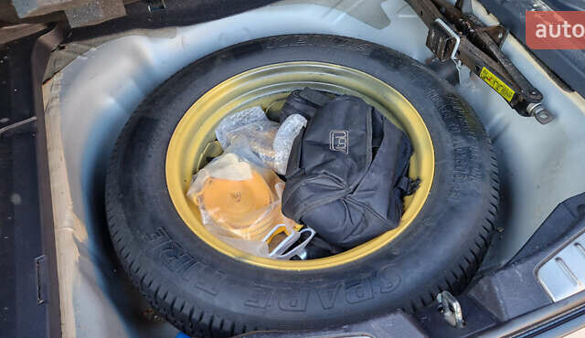 Хонда СРВ 2010 в Днепре (Днепропетровске) на Automoto.ua Серый Хонда СРВ, объемом двигателя 2.2 л и пробегом 229 тыс. км за 13300 $, фото 11 на Automoto.ua